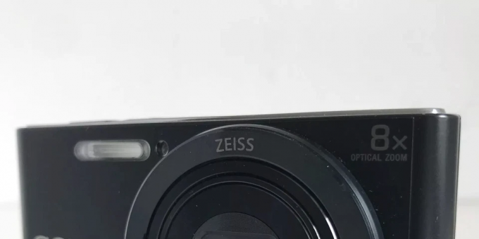 Sony DSC-W830 Cyber-Shot 20.1MP 8x optical zoom Digital Camera Black